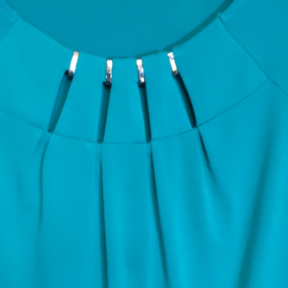 7th Avenue Design studio green top XL - Picture 2 of 7